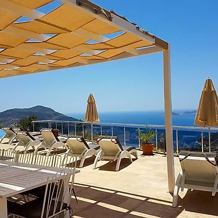 Villa Sleeps 14 Pool Air Con Wifi *