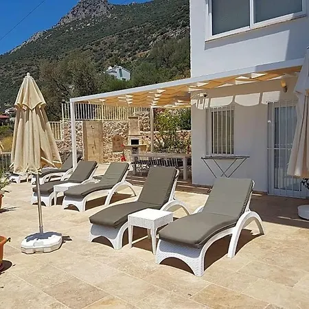 Villa Sleeps 14 Pool Air Con Wifi
