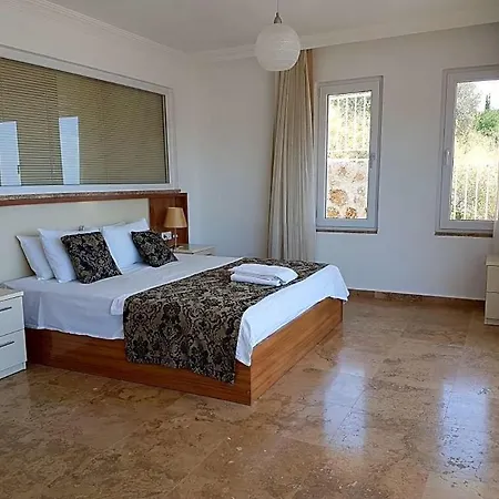 וילה Sleeps 14 Pool Air Con Wifi *