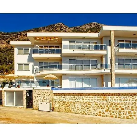 Sleeps 14 Pool Air Con Wifi