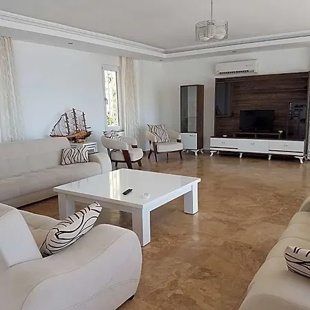 Sleeps 14 Pool Air Con Wifi Kalkan