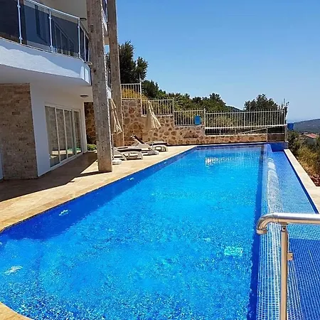 Villa Sleeps 14 Pool Air Con Wifi