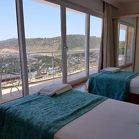 Sleeps 14 Pool Air Con Wifi *
